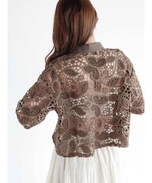 FIKA.(フィーカ)の「Botanical crochet lace shirt(シャツ/ブラウス・レディース・ブラック/モカ・MEDIUM)」の15枚目の写真