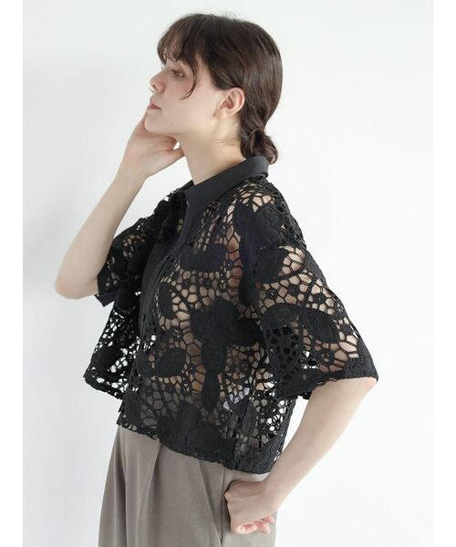 FIKA.(フィーカ)の「Botanical crochet lace shirt(シャツ/ブラウス・レディース・ブラック/モカ・MEDIUM)」の18枚目の写真