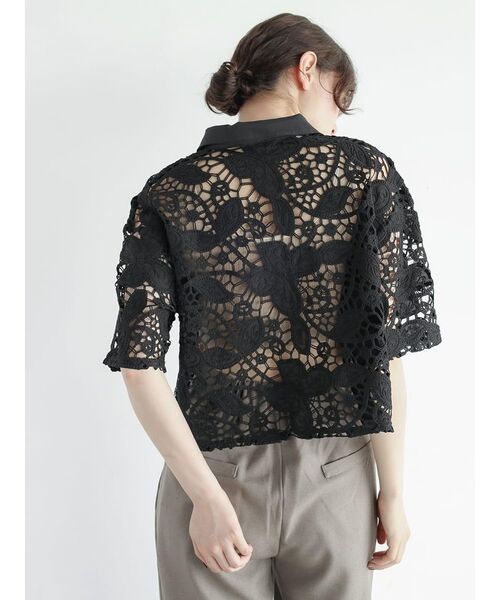 FIKA.(フィーカ)の「Botanical crochet lace shirt(シャツ/ブラウス・レディース・ブラック/モカ・MEDIUM)」の20枚目の写真