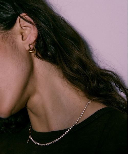 LAPUIS（ラピュイ）の「LAPUIS(ラピュイ) Amuse Heart pierced earrings A（ピアス（両耳用）・レディース・ホワイト/レッド/ブラック・FREE）」の5枚目の写真