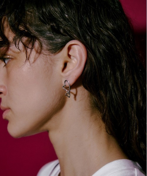 LAPUIS（ラピュイ）の「LAPUIS(ラピュイ) Amuse Heart pierced earrings A（ピアス（両耳用）・レディース・ホワイト/レッド/ブラック・FREE）」の10枚目の写真