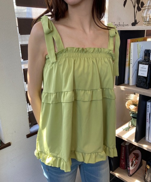ｔｏｌｅｎｅ（トレネ）の「フリルティアード 肩リボン キャミソール トップス（キャミソール・レディース・ホワイト/グリーン/ブラック・FREE）」の21枚目の写真