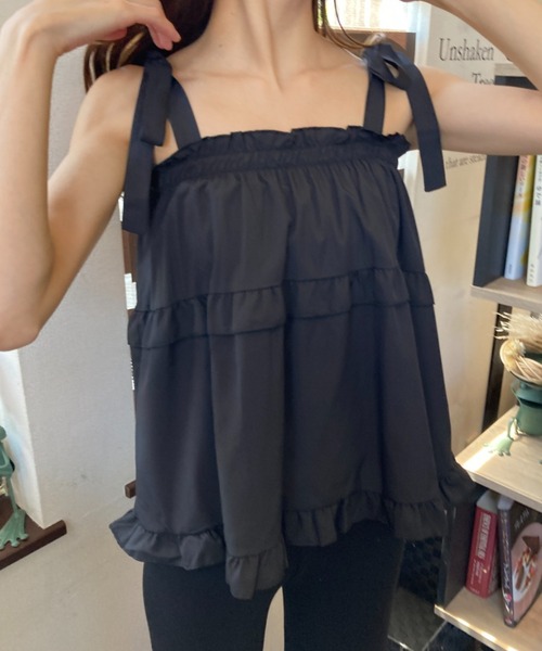 ｔｏｌｅｎｅ（トレネ）の「フリルティアード 肩リボン キャミソール トップス（キャミソール・レディース・ホワイト/グリーン/ブラック・FREE）」の15枚目の写真