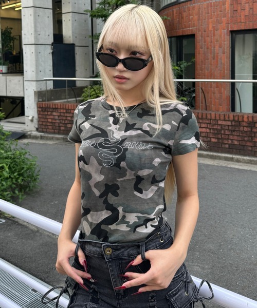 KsG(ケーエスジー)の「カモフラージュビジューTシャツ(Tシャツ/カットソー・レディース・グリーン/グレー・LARGE/MEDIUM/SMALL)」の20枚目の写真