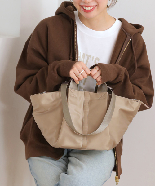 JOURNAL STANDARD relume（ジャーナルスタンダード　レリューム）の「《追加》RELUME ナイロントートバッグ（トートバッグ・レディース・ブラウン/ベージュ/ブラック・FREE）」の14枚目の写真