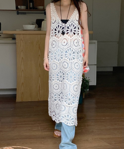 ReRe(リリ)の「刺繍ロングワンピース(ワンピース・レディース・ホワイト/ベージュ・FREE)」の15枚目の写真