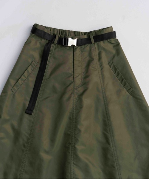 MAISON SPECIAL（メゾンスペシャル）の「Belted 2way Flower Hem Volume Skirt/ベルテッド2WAYフラワーヘムボリューミースカート（スカート・レディース・アイボリー/カーキ/ブラック・36/38）」の11枚目の写真