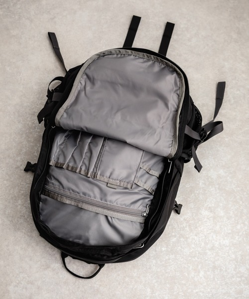 THE NORTH FACE(ザノースフェイス)の「新色追加 THE NORTH FACE ザ・ノースフェイス BOREALIS CLASSIC BKP ボレアリスクラシックバックパック/リュック(バックパック/リュック・メンズ・ブラック/オレンジ/イエロー/グリーン/ライトグレー/ネイビー・FREE)」の12枚目の写真