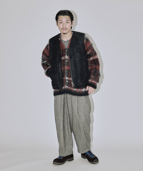 JOURNAL STANDARD J.S HOMESTEAD（ジャーナルスタンダードホームステッド）の「J.S.Homestead / フロック レザー ジップ ベスト（その他アウター・メンズ・ブラック/ブラウン系その他・MEDIUM/LARGE）」の8枚目の写真