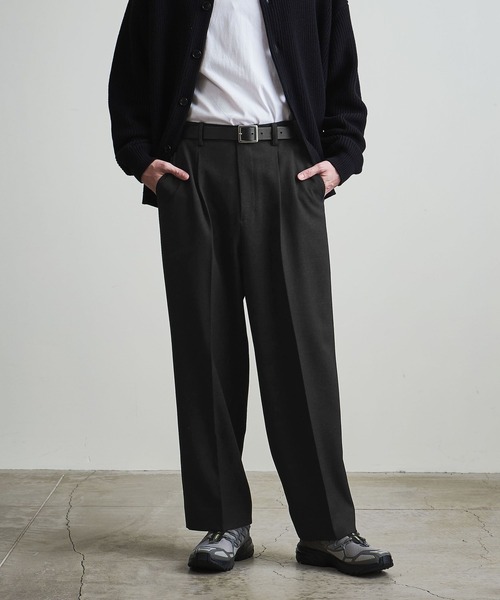 info. BEAUTY&YOUTH(インフォビューティアンドユース)の「【マルチサイズ】ポリエステルサージ ワイドストレート スラックス(スラックス・メンズ・ダークグリーン/オレンジ系その他/ブラック/オリーブ・マルチサイズ)」の20枚目の写真