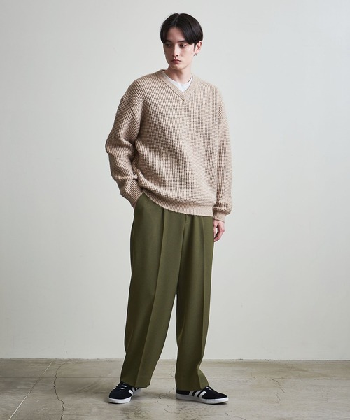 info. BEAUTY&YOUTH(インフォビューティアンドユース)の「【マルチサイズ】ポリエステルサージ ワイドストレート スラックス(スラックス・メンズ・ダークグリーン/オレンジ系その他/ブラック/オリーブ・マルチサイズ)」の6枚目の写真