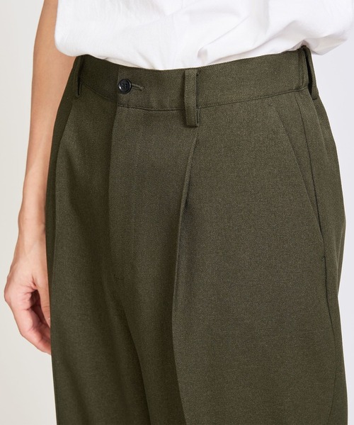 info. BEAUTY&YOUTH(インフォビューティアンドユース)の「【マルチサイズ】ポリエステルサージ ワイドストレート スラックス(スラックス・メンズ・ダークグリーン/オレンジ系その他/ブラック/オリーブ・マルチサイズ)」の7枚目の写真