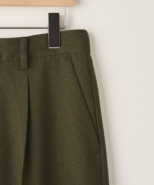 info. BEAUTY&YOUTH(インフォビューティアンドユース)の「【マルチサイズ】ポリエステルサージ ワイドストレート スラックス(スラックス・メンズ・ダークグリーン/オレンジ系その他/ブラック/オリーブ・マルチサイズ)」の12枚目の写真