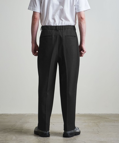 info. BEAUTY&YOUTH(インフォビューティアンドユース)の「【マルチサイズ】ポリエステルサージ ワイドストレート スラックス(スラックス・メンズ・ダークグリーン/オレンジ系その他/ブラック/オリーブ・マルチサイズ)」の18枚目の写真