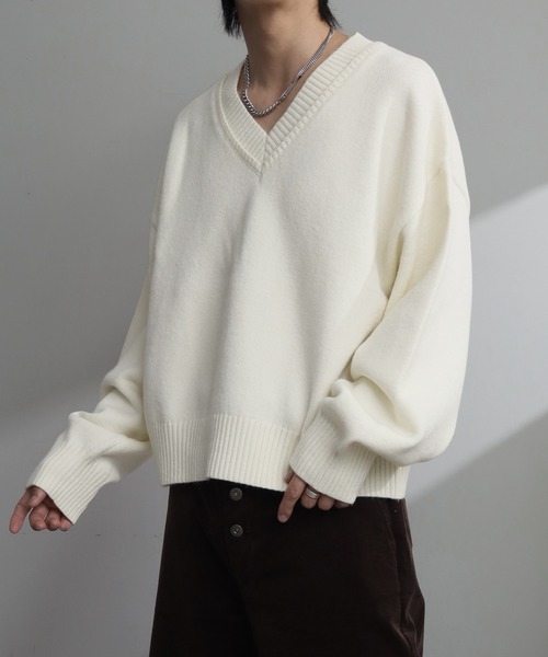 welise（ウェライズ）の「【welise/ウェライズ】-2026AW-マルチプルファンクションズ オーバースリーブ ショート丈 2重襟Vネックニット（ニット/セーター・メンズ・レッド/オフホワイト/チャコールグレー/杢グレー/ブラック系その他/ダークネイビー/ホワイト/ブラック/コバルトブルー・L/S/M）」の2枚目の写真