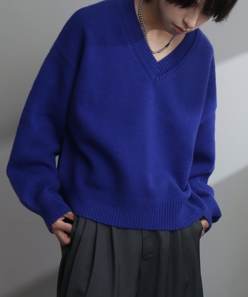 welise（ウェライズ）の「【welise/ウェライズ】-2026AW-マルチプルファンクションズ オーバースリーブ ショート丈 2重襟Vネックニット（ニット/セーター・メンズ・レッド/オフホワイト/チャコールグレー/杢グレー/ブラック系その他/ダークネイビー/ホワイト/ブラック/コバルトブルー・L/S/M）」の7枚目の写真