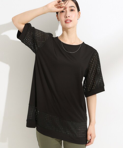 SHOO・LA・RUE(シューラルー)の「【ひんやり/S-LL/二の腕カバー】シアーチェックがポイント 5分袖チュニック(チュニック・レディース・ライトブルー/ブラウン系/ブラック・04/03/02/01)」の2枚目の写真