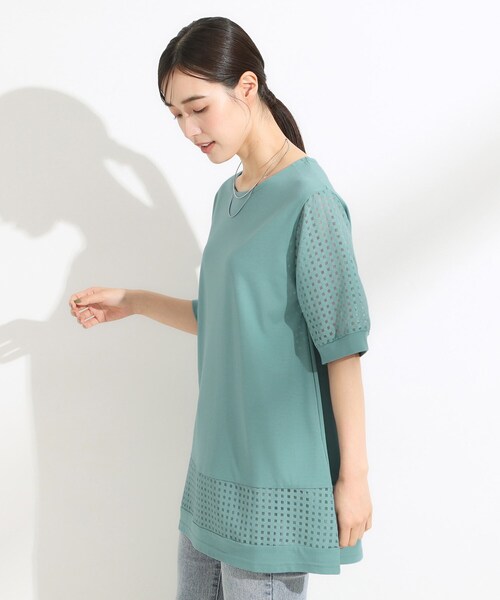 SHOO・LA・RUE(シューラルー)の「【ひんやり/S-LL/二の腕カバー】シアーチェックがポイント 5分袖チュニック(チュニック・レディース・ライトブルー/ブラウン系/ブラック・04/03/02/01)」の13枚目の写真