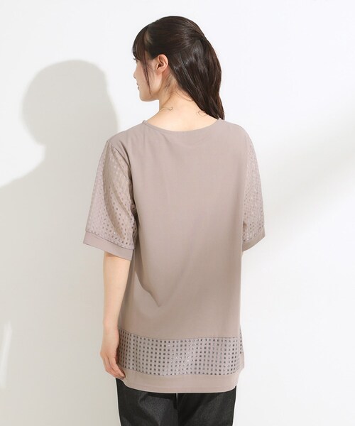 SHOO・LA・RUE(シューラルー)の「【ひんやり/S-LL/二の腕カバー】シアーチェックがポイント 5分袖チュニック(チュニック・レディース・ライトブルー/ブラウン系/ブラック・04/03/02/01)」の17枚目の写真