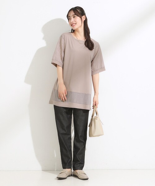 SHOO・LA・RUE(シューラルー)の「【ひんやり/S-LL/二の腕カバー】シアーチェックがポイント 5分袖チュニック(チュニック・レディース・ライトブルー/ブラウン系/ブラック・04/03/02/01)」の18枚目の写真