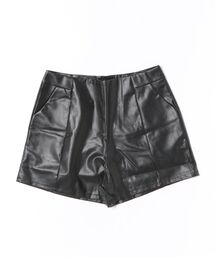 urge：（アージコロン ）の「【URGE：】合成皮革 ハイウエスト ショート丈 パンツ（その他パンツ）」