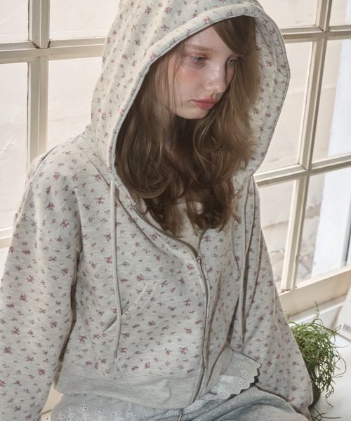 Birthday room（バースデイルーム）の「小花柄スウェットパーカー/Small floral print hoodie（パーカー・レディース・オートミール/ネイビー・FREE）」の12枚目の写真