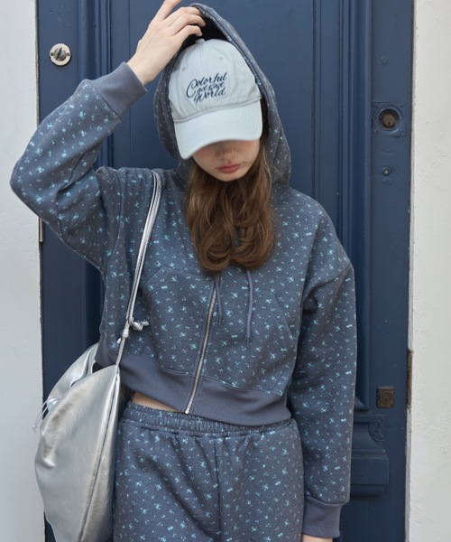 Birthday room（バースデイルーム）の「小花柄スウェットパーカー/Small floral print hoodie（パーカー・レディース・オートミール/ネイビー・FREE）」の6枚目の写真