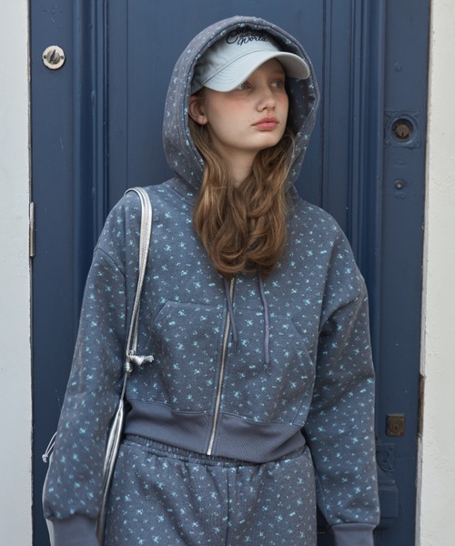 Birthday room（バースデイルーム）の「小花柄スウェットパーカー/Small floral print hoodie（パーカー・レディース・オートミール/ネイビー・FREE）」の7枚目の写真