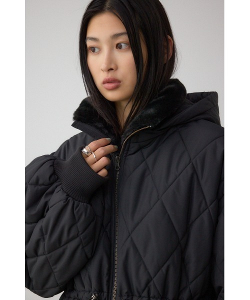 AZUL by moussy(アズールバイマウジー)の「キルティング中綿ミドルコート(ブルゾン・レディース・アイボリー/ブラック・SMALL/MEDIUM)」の19枚目の写真