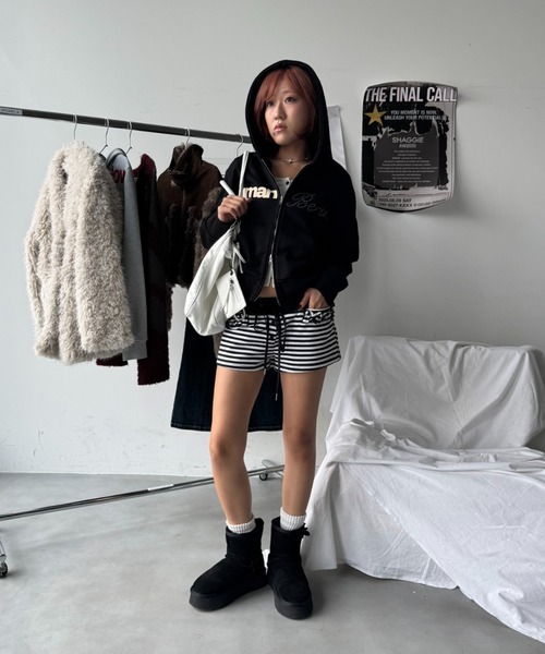 SHAGGIE（シャギー）の「【セットアップ】フルジップフーディスウェットパーカー（パーカー・レディース・ブラック/ベージュ/グレー・MEDIUM/LARGE）」の9枚目の写真