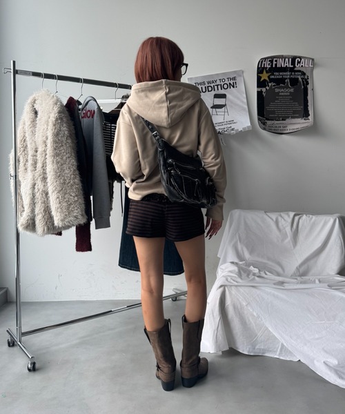 SHAGGIE(シャギー)の「【セットアップ】フルジップフーディスウェットパーカー(パーカー・レディース・ブラック/ベージュ/グレー・MEDIUM/LARGE)」の13枚目の写真
