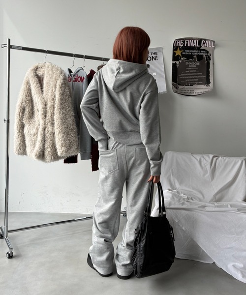 SHAGGIE（シャギー）の「【セットアップ】フルジップフーディスウェットパーカー（パーカー・レディース・ブラック/ベージュ/グレー・MEDIUM/LARGE）」の7枚目の写真