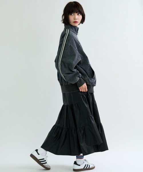 A.D.C.L.（エーディーシーエル）の「トラックライン付き オーバーサイズ デニムジャケット（Gジャン）（デニムジャケット・レディース・ブラック/ブルー・M/L）」の9枚目の写真