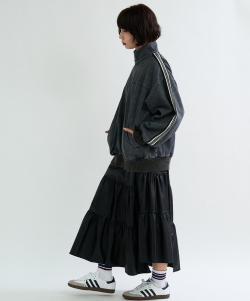 A.D.C.L.（エーディーシーエル）の「トラックライン付き オーバーサイズ デニムジャケット（Gジャン）（デニムジャケット・レディース・ブラック/ブルー・M/L）」の13枚目の写真