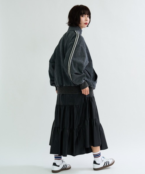 A.D.C.L.（エーディーシーエル）の「トラックライン付き オーバーサイズ デニムジャケット（Gジャン）（デニムジャケット・レディース・ブラック/ブルー・M/L）」の15枚目の写真