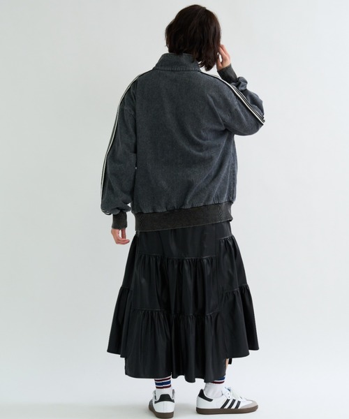 A.D.C.L.（エーディーシーエル）の「トラックライン付き オーバーサイズ デニムジャケット（Gジャン）（デニムジャケット・レディース・ブラック/ブルー・M/L）」の16枚目の写真