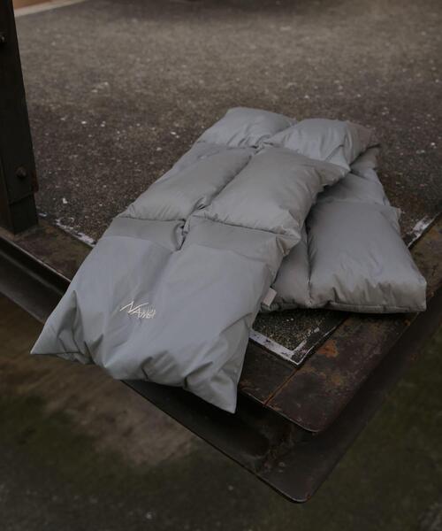 NANGA（ナンガ）の「『別注』NANGA×DOORS　DOWN MUFFLER（マフラー・メンズ・ブラック/グレー/モカ/チャコールグレー/ブルー・-）」の11枚目の写真