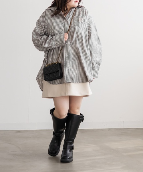 CLETTE(クレット)の「CLETTEオリジナルロゴ刺繍オーバーサイズチェックシャツ(シャツ/ブラウス・レディース・ベージュ/ブルー/アイボリー・4L/3L/LL)」の6枚目の写真