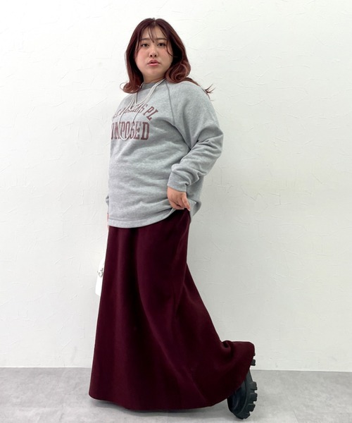 CHIC STYLE(シックスタイル)の「綿100%裏起毛ロゴプリントスウェット<大きいサイズ有>シックスタイル(スウェット・レディース・オートミール/杢グレー・3L/LL/L/M/5L/4L)」の4枚目の写真