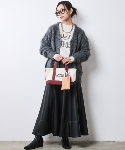 CHIC STYLE(シックスタイル)の「綿100%裏起毛ロゴプリントスウェット<大きいサイズ有>シックスタイル(スウェット・レディース・オートミール/杢グレー・3L/LL/L/M/5L/4L)」の20枚目の写真