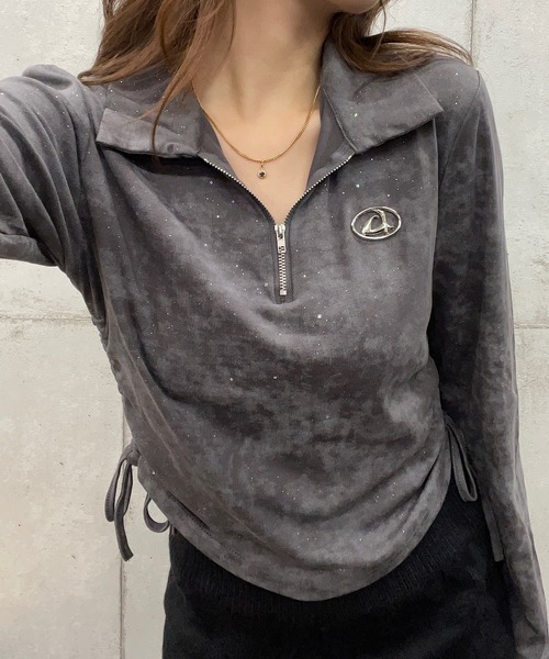 ROGER AND RAW（ロジャーアンドロウ）の「プレート付きショート丈ジップラメロングスリーブＴシャツ（Tシャツ/カットソー・レディース・ホワイト/ブラック/グレー・MEDIUM/LARGE）」の4枚目の写真