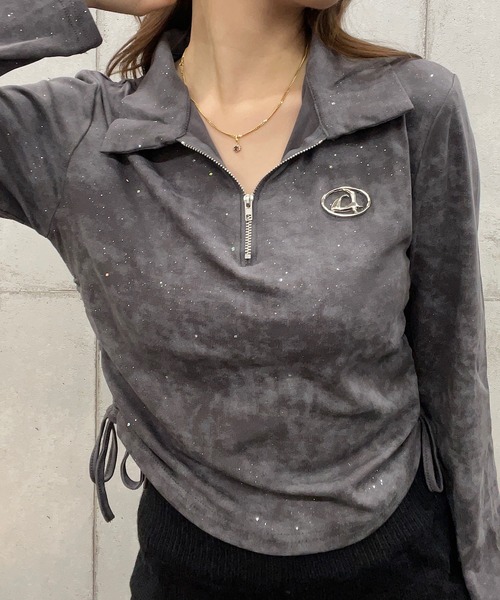 ROGER AND RAW（ロジャーアンドロウ）の「プレート付きショート丈ジップラメロングスリーブＴシャツ（Tシャツ/カットソー・レディース・ホワイト/ブラック/グレー・MEDIUM/LARGE）」の5枚目の写真