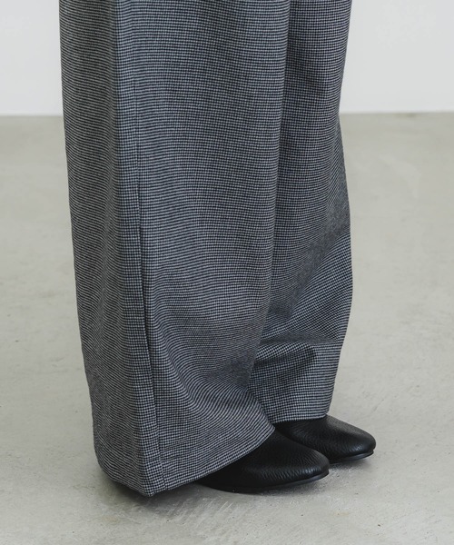 quadro（クオドロ）の「ソフトサーモストレッチタックパンツ（その他パンツ・レディース・チェック/ハウンドトゥース・FREE）」の17枚目の写真