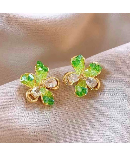 tone(トーン)の「【88eighty-eight】クリアストーンキラキラゴールドフラワーピアス【import】(MA)(ピアス(両耳用)・レディース・グリーン/オレンジ・FREE)」の2枚目の写真