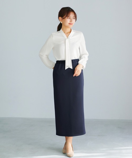 WHITE JOOLA(ホワイトジョーラ)の「【 洗える・接触冷感 】とろみデシン・ボウタイデザインブラウス(シャツ/ブラウス・レディース・オフホワイト/グレイッシュブルー/ベージュ・S/M/L)」の12枚目の写真