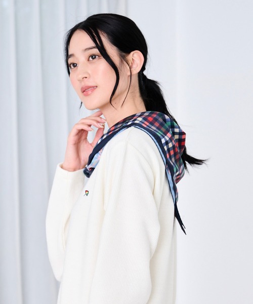 Arnold Palmer（アーノルドパーマー）の「パーマーチェック スモール ストール（ストール/ショール・レディース・ネイビー/ベージュ・F）」の4枚目の写真