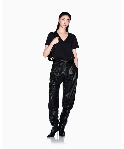 ARMANI EXCHANGE(アルマーニエクスチェンジ)の「【A|X アルマーニ エクスチェンジ】デザインロゴ 半袖VネックTシャツ/REGULAR(Tシャツ/カットソー・レディース・ホワイト/ブラック/ダークグリーン・LARGE/MEDIUM/SMALL/X-LARGE/X-SMALL)」の6枚目の写真