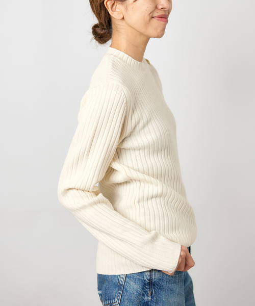 IENA(イエナ)の「ワイドリブプルオーバー(ニット/セーター・レディース・グレー/アイボリー/ネイビー・FREE)」の11枚目の写真