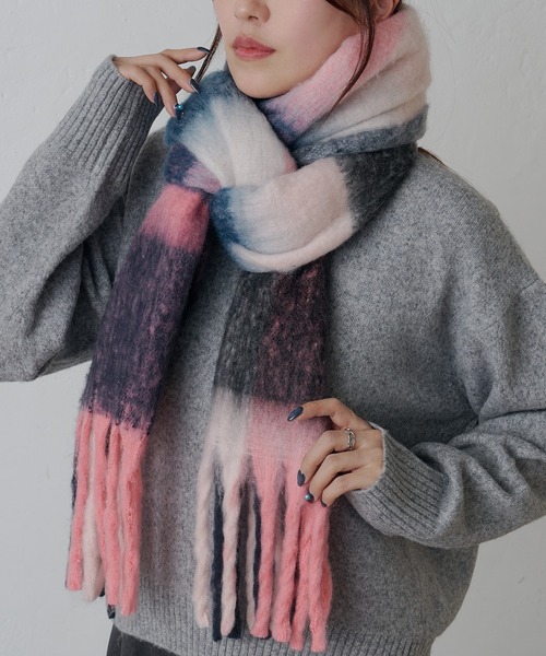 COLONY 2139（コロニートゥーワンスリーナイン）の「チェックフェイクウールマフラー（マフラー・レディース・イエロー/グリーン/ピンク/グレー・FREE）」の12枚目の写真