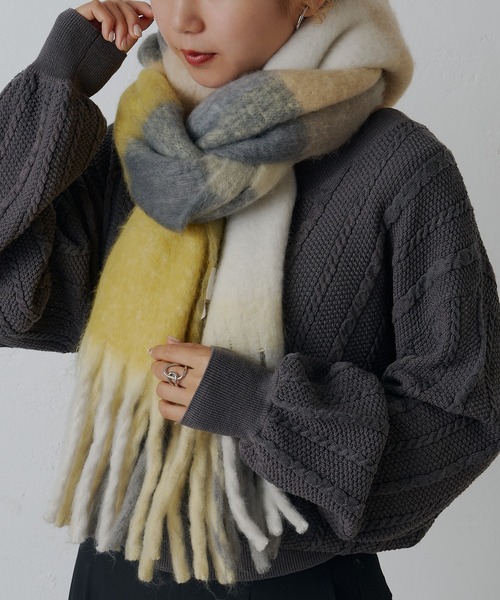 COLONY 2139（コロニートゥーワンスリーナイン）の「チェックフェイクウールマフラー（マフラー・レディース・イエロー/グリーン/ピンク/グレー・FREE）」の10枚目の写真